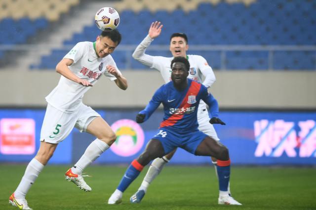 【中超】敦比亚独造3球 申花3比0送青岛十连败